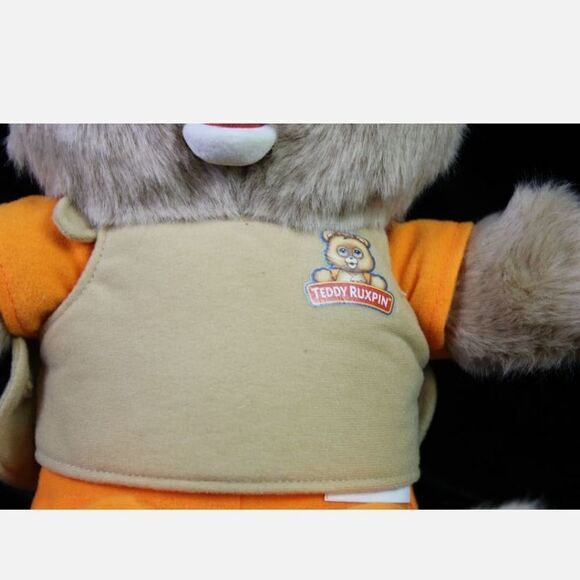 2017 TEDDY RUXPIN Animated Plush Talking Storytelling Bear Bluetooth LCD Eyes. - Picture 6 of 8